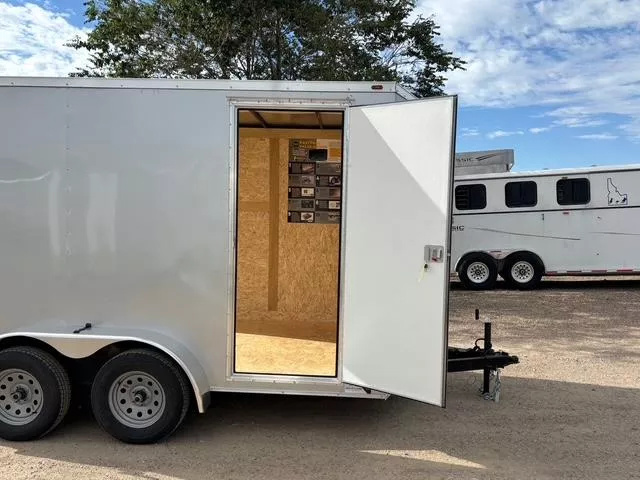 Trailer Photo 7