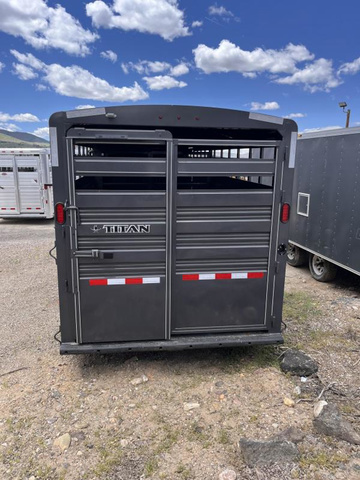 2024 Titan 2024 titan 20' stock trailer