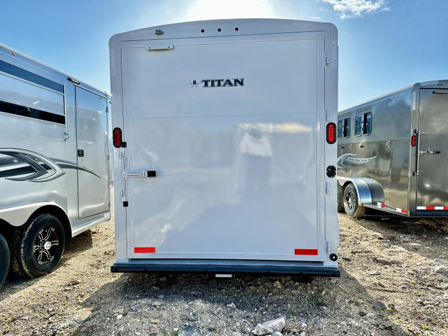 Trailer Photo 9