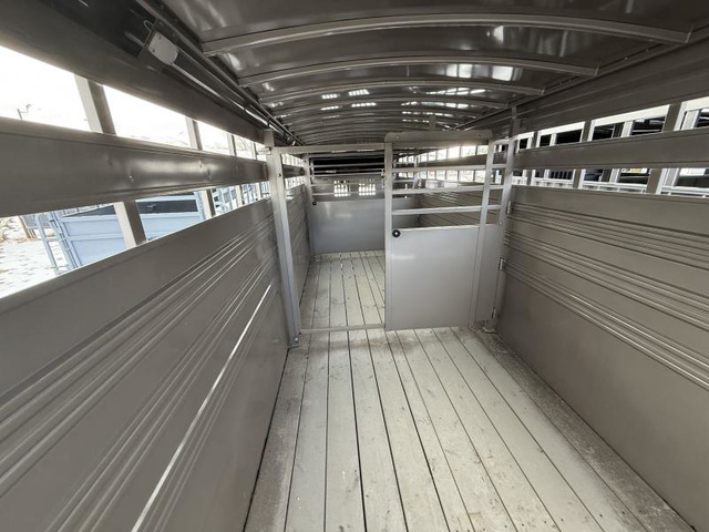 Trailer Photo 7