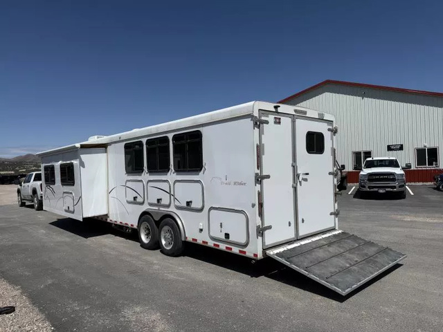 Trailer Photo 2