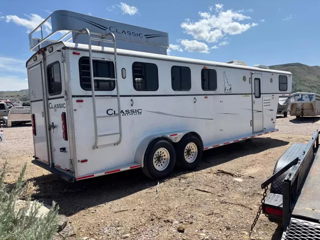 Trailer Photo 2