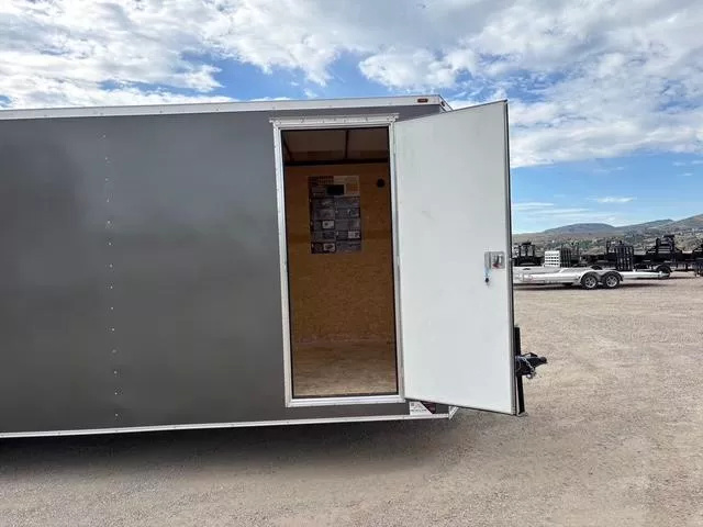 Trailer Photo 7