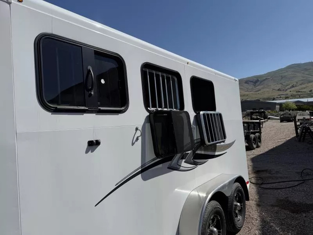 2025 Titan royal ii