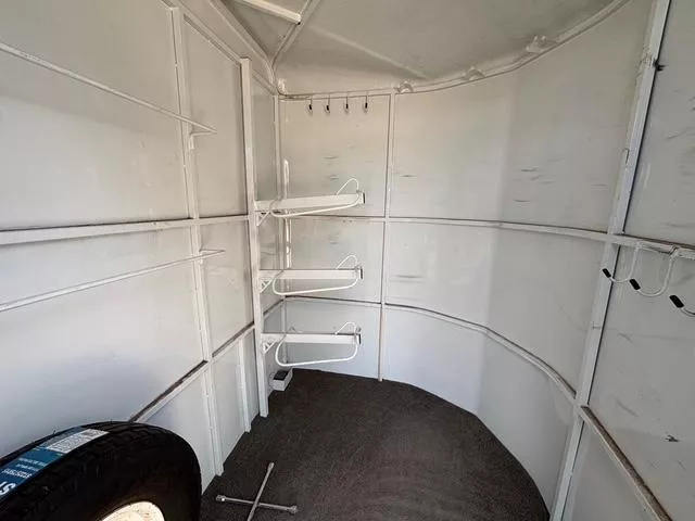 Trailer Photo 8