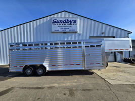 2026 Stock horse Featherlite Trailers 24ft Stock