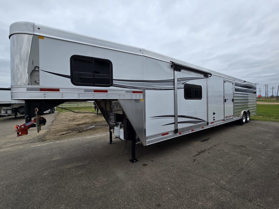 Trailer Photo 2