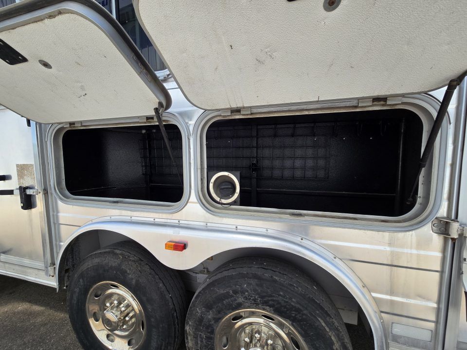 Trailer Photo 15