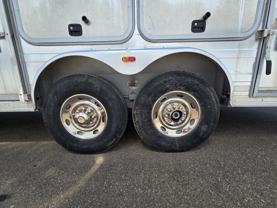 Trailer Photo 16