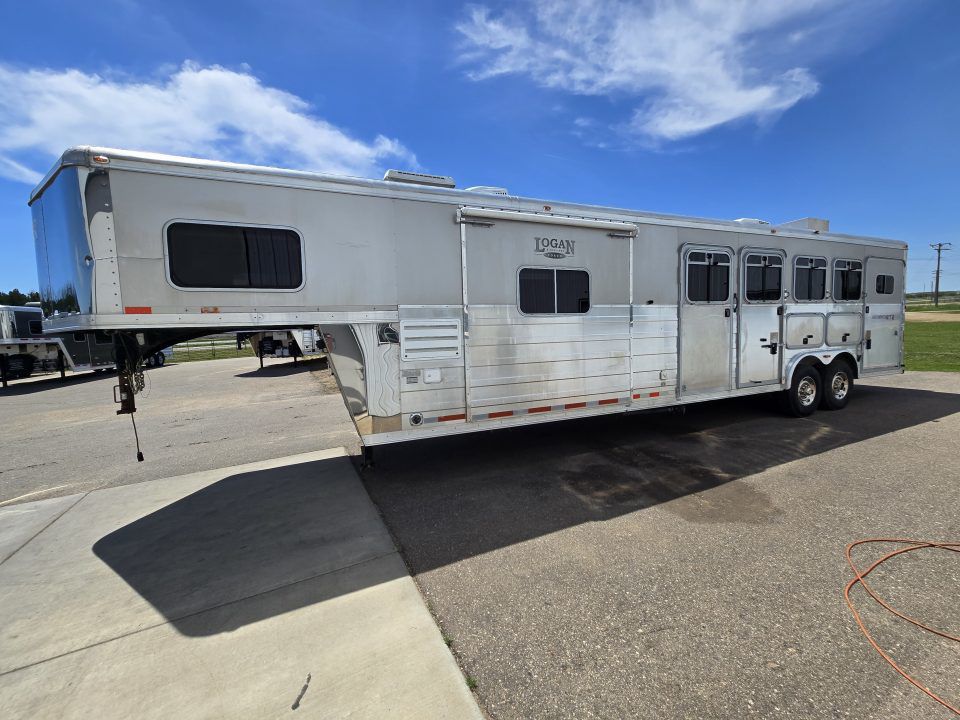 Trailer Photo 2