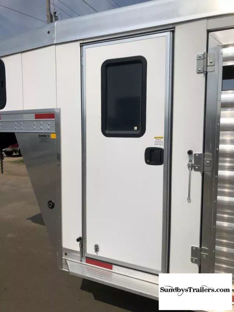 Trailer Photo 15