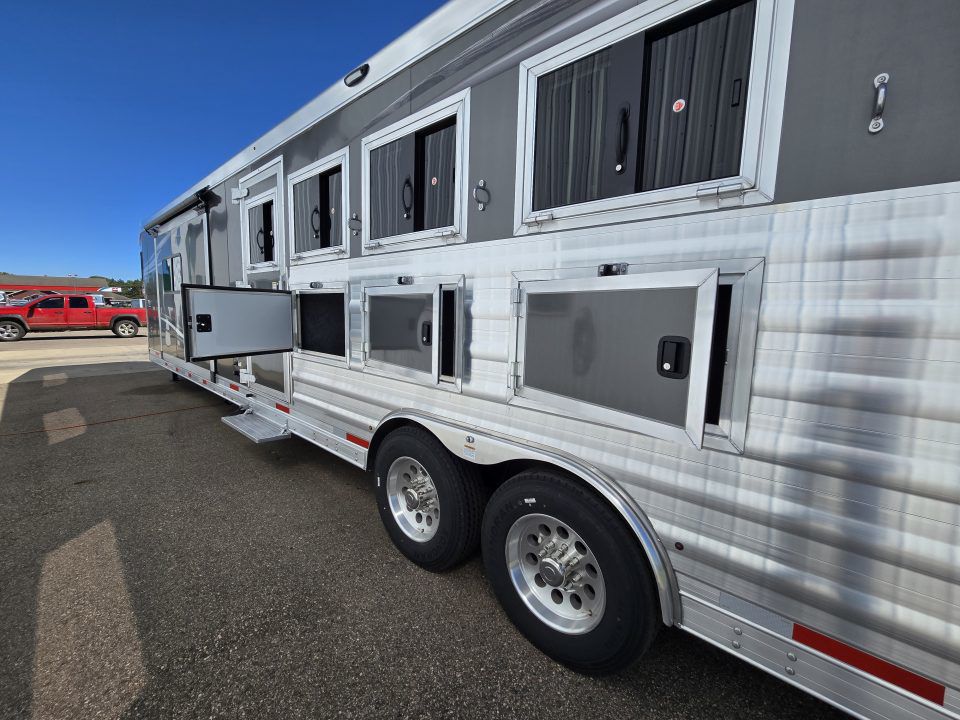 Trailer Photo 7