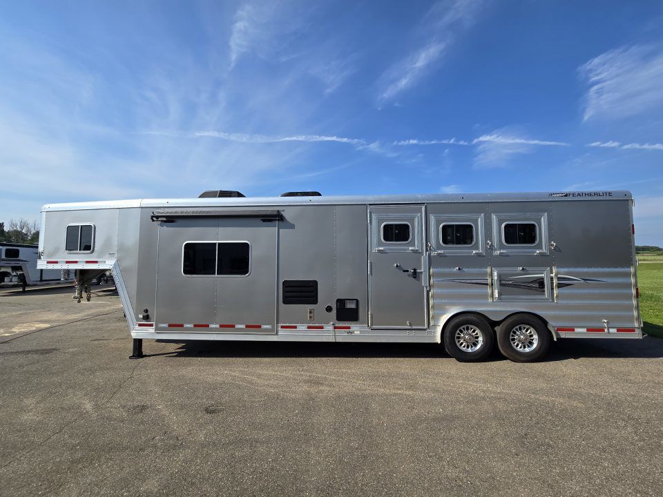 Trailer Photo 2
