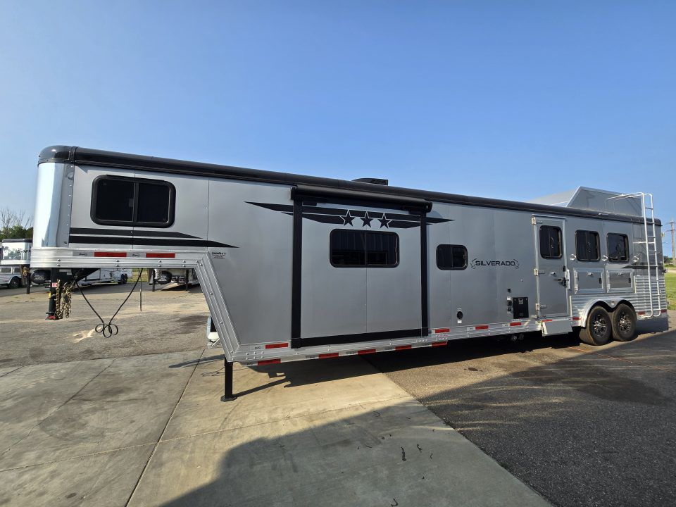 Trailer Photo 2