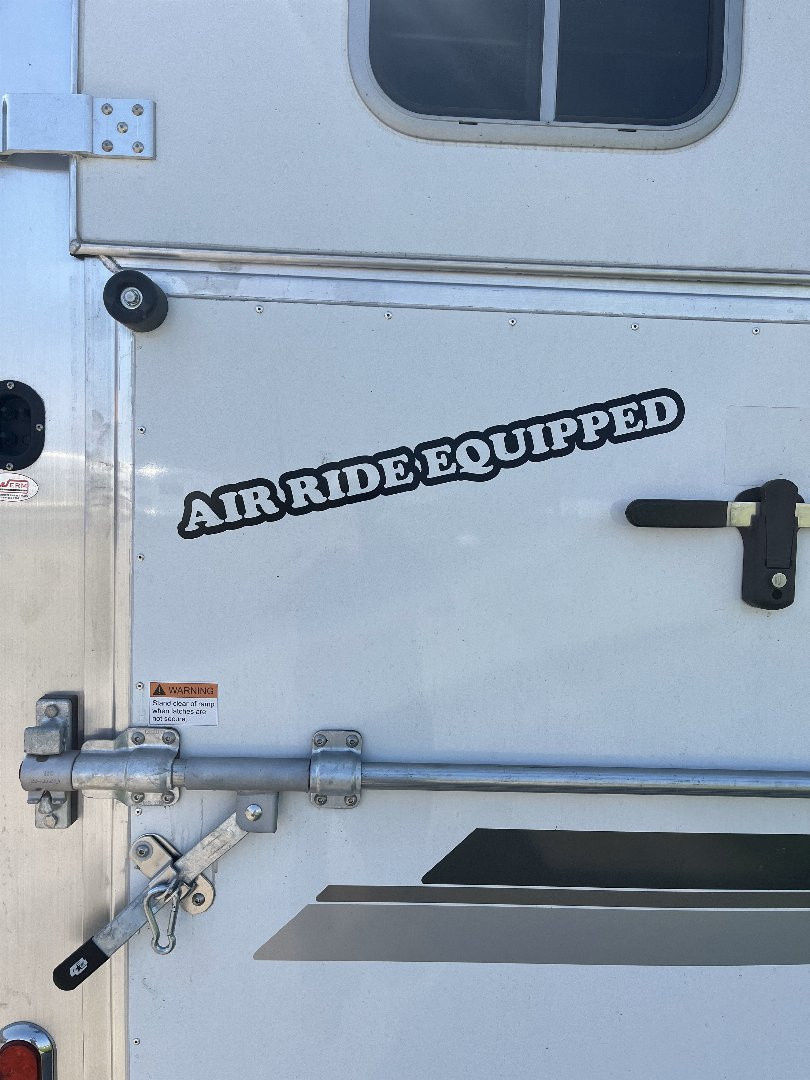 Trailer Photo 11