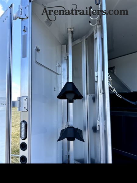 Trailer Photo 30