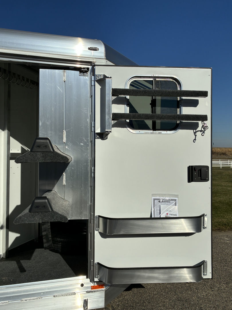 Trailer Photo 15