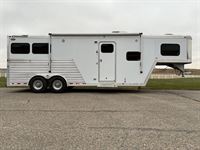 2007 2 horse Cimarron Trailers 2H 11' LQ
