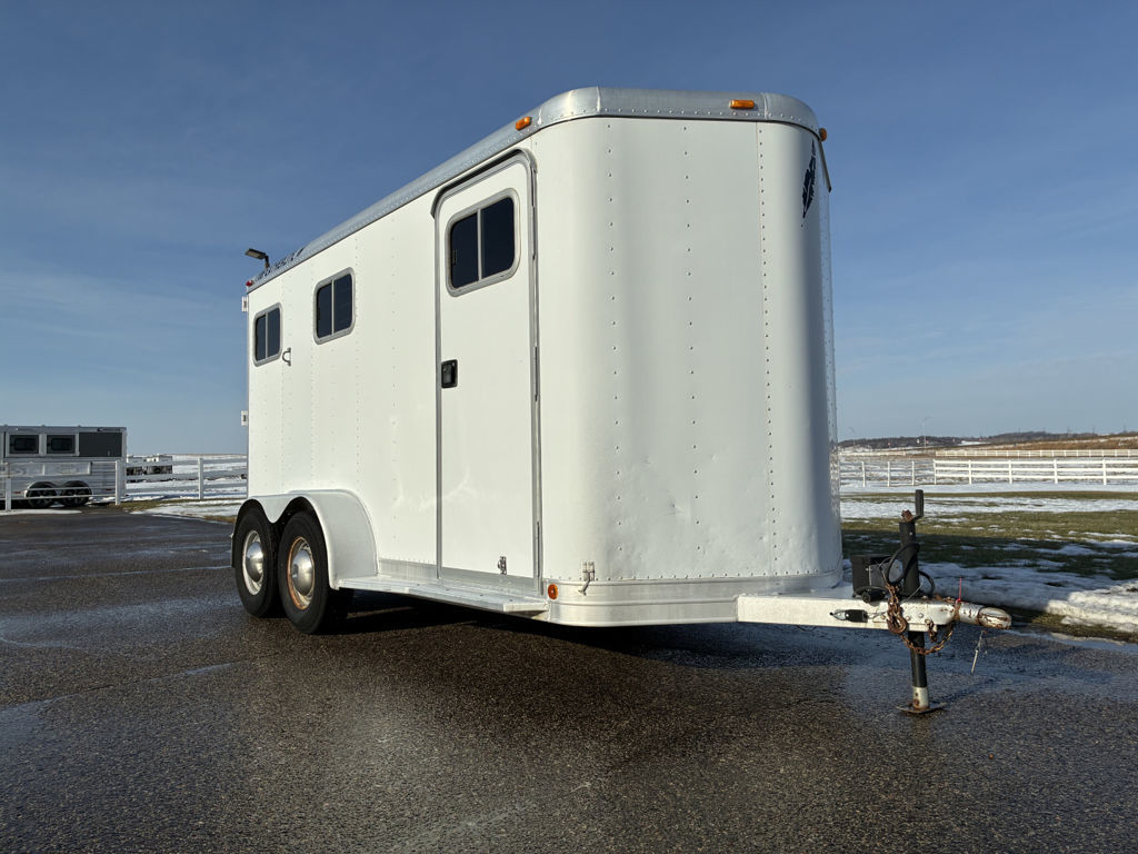 1996 Featherlite 2 horse bumper pull