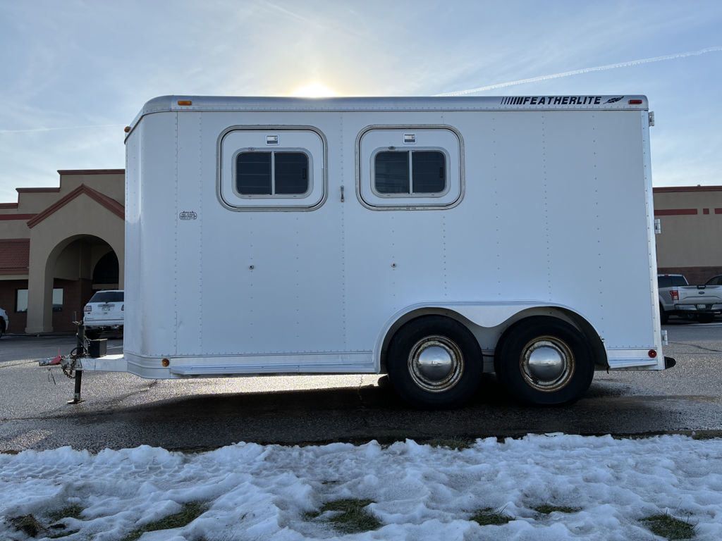 1996 Featherlite 2 horse bumper pull