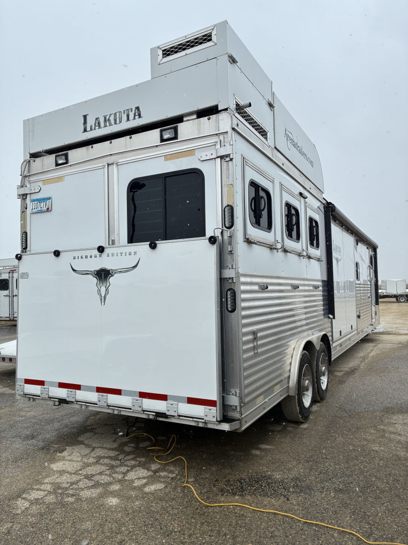 2018 Lakota bi8319srok