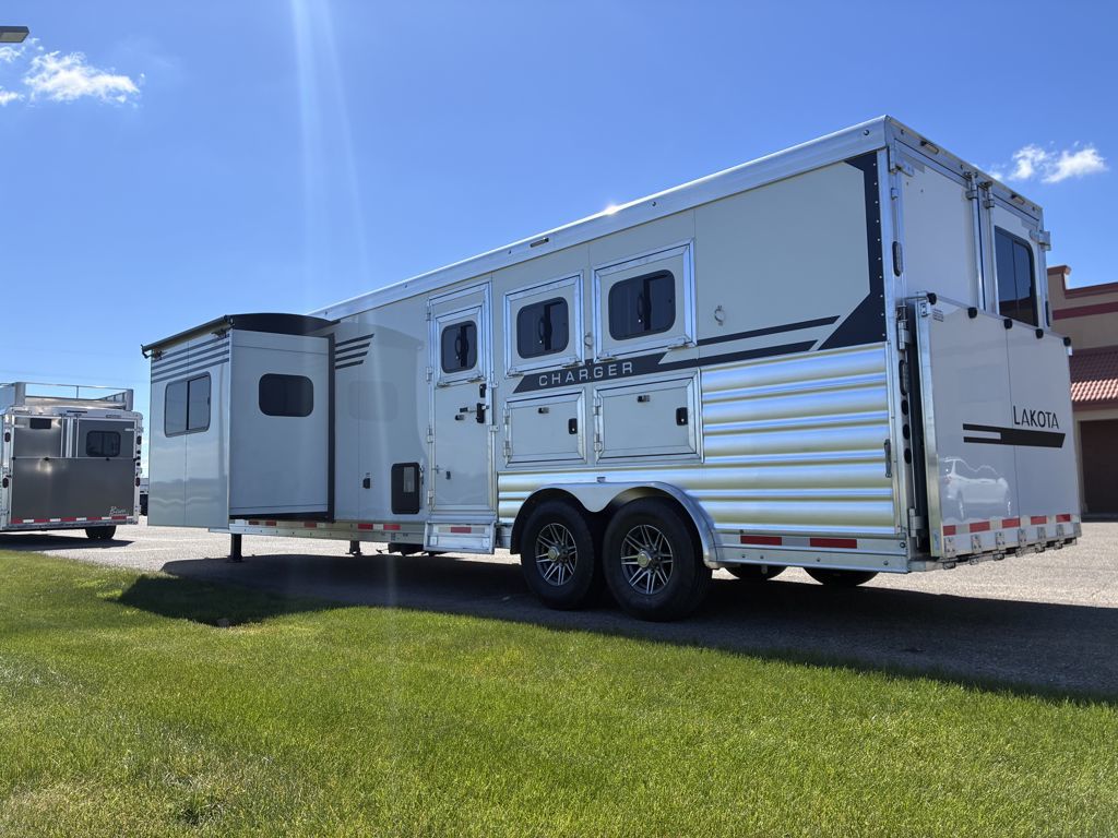Trailer Photo 5