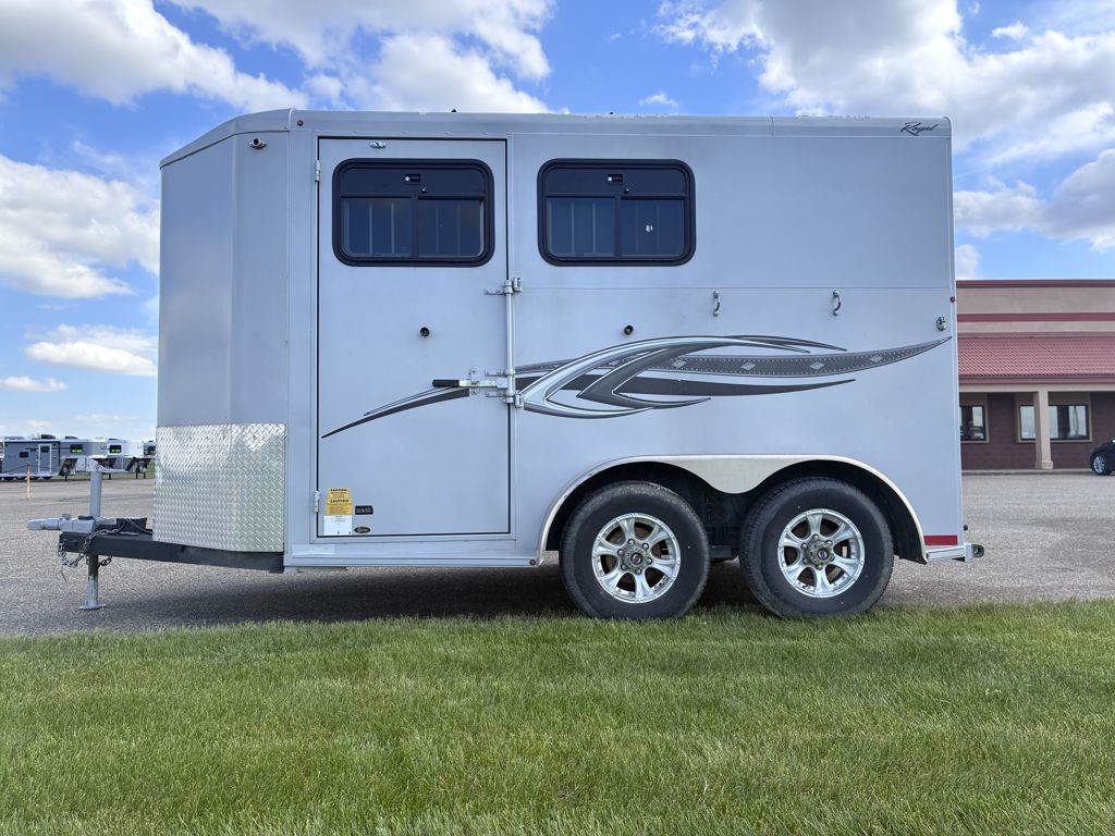 2023 Titan 2 horse bumper pull