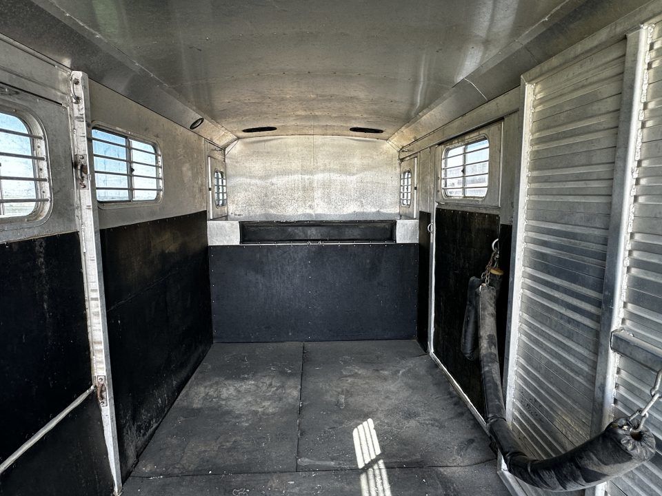 Trailer Photo 17