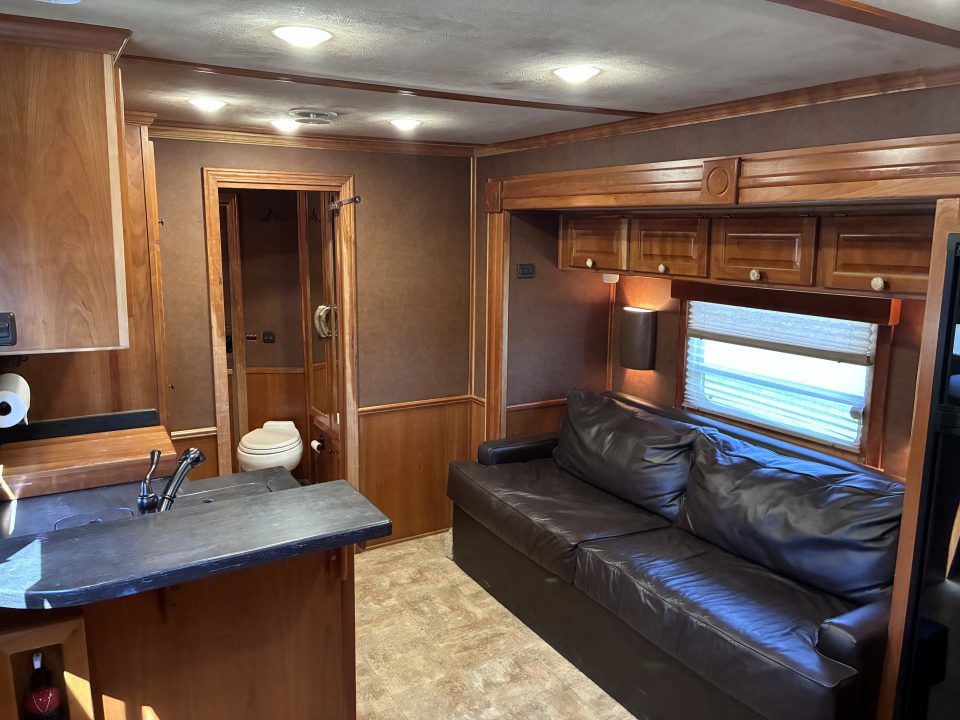 Trailer Photo 19