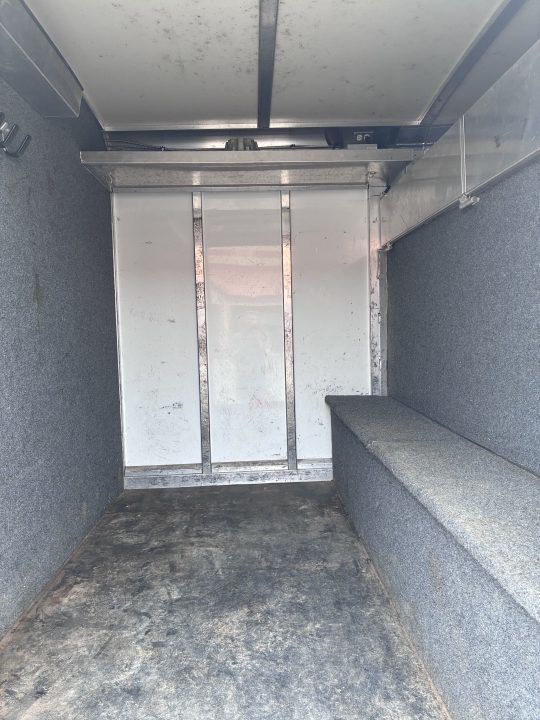 Trailer Photo 11