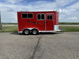 2005 2 horse Featherlite Trailers 2H Straight Load B P