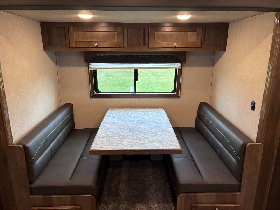 Trailer Photo 19