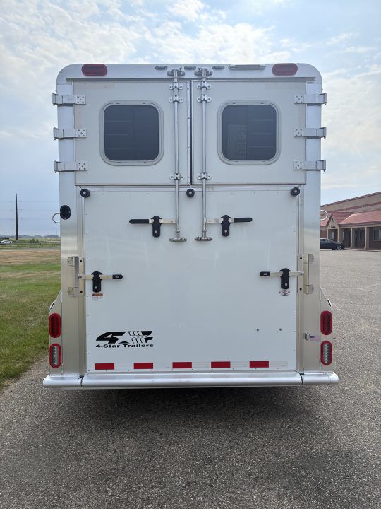 Trailer Photo 7