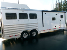 2026 Stock horse Featherlite Trailers 9808
