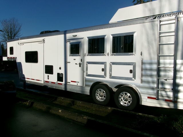 2026 Featherlite 9808