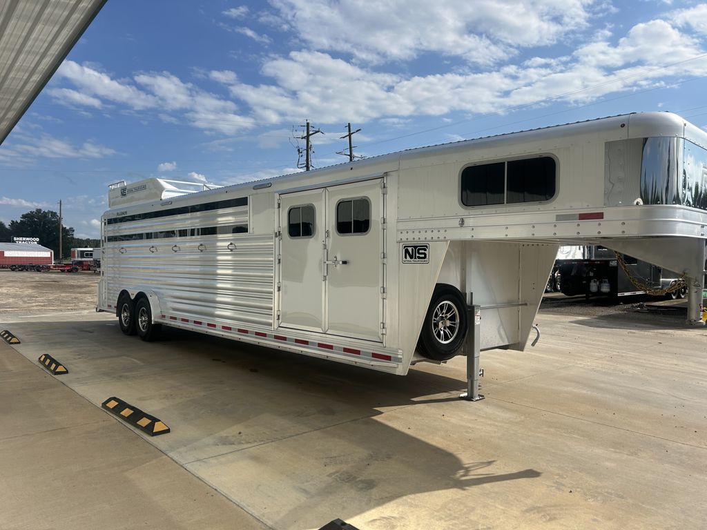 Trailer Photo 11