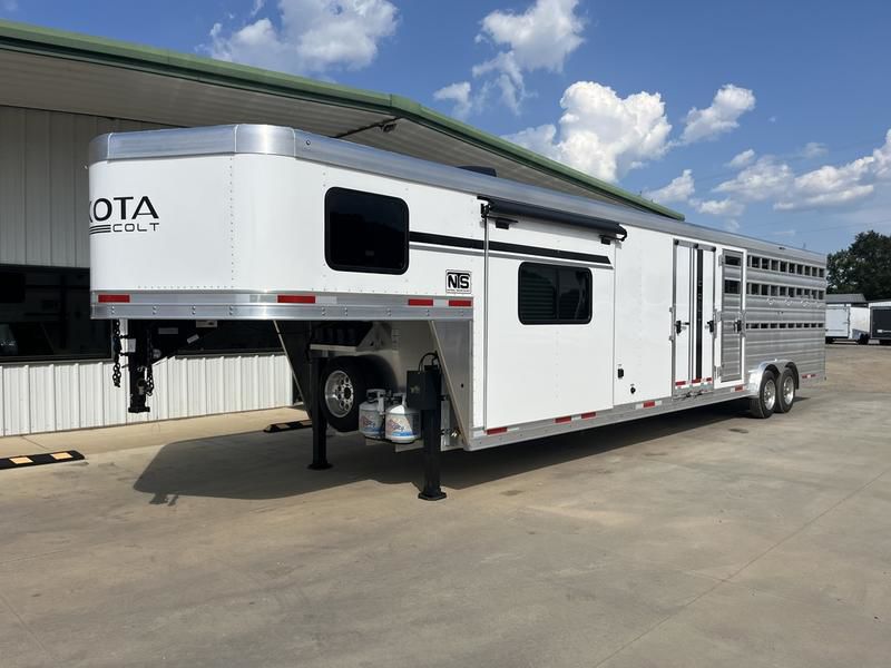 2026 Lakota colt 16' livestock with 9' living quarters