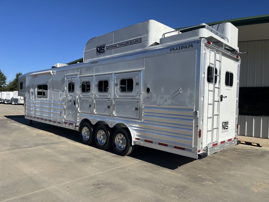 2026 Platinum Coach 4 horse side load with 14'8" outlaw conversions