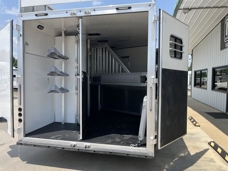 2026 smc patriot 3 horse with 13' living quarters