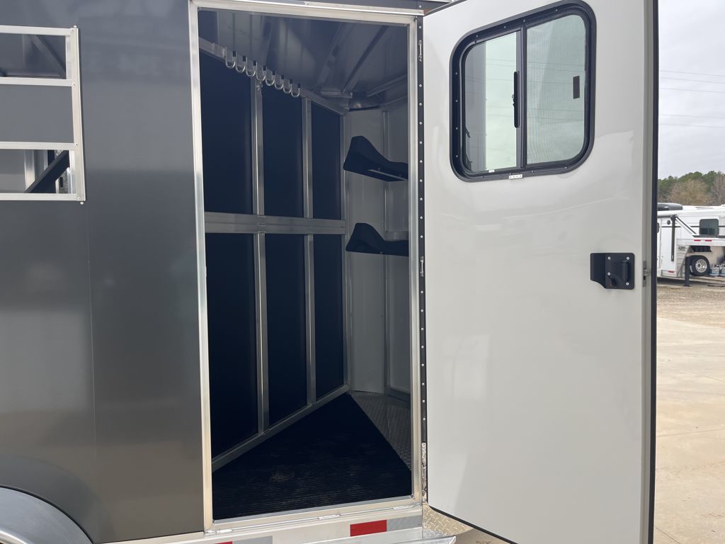 Trailer Photo 8