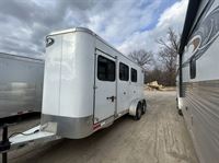 2022 3 horse Shadow 3 Horse Bumper Pull Trailer