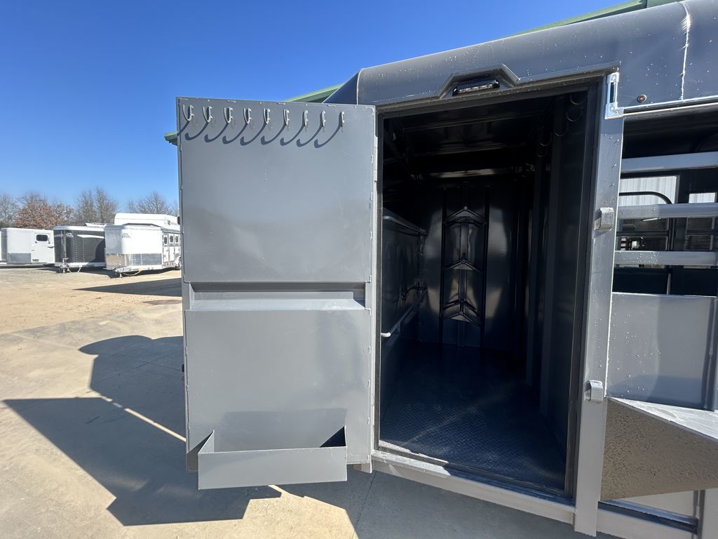 2026 Big Bend 20' livestock gooseneck trailer
