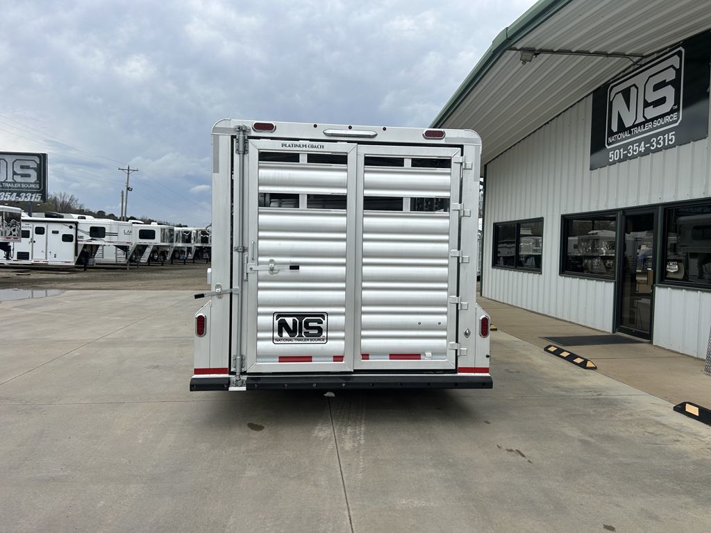 2026 Platinum Coach 22' livestock gooseneck trailer