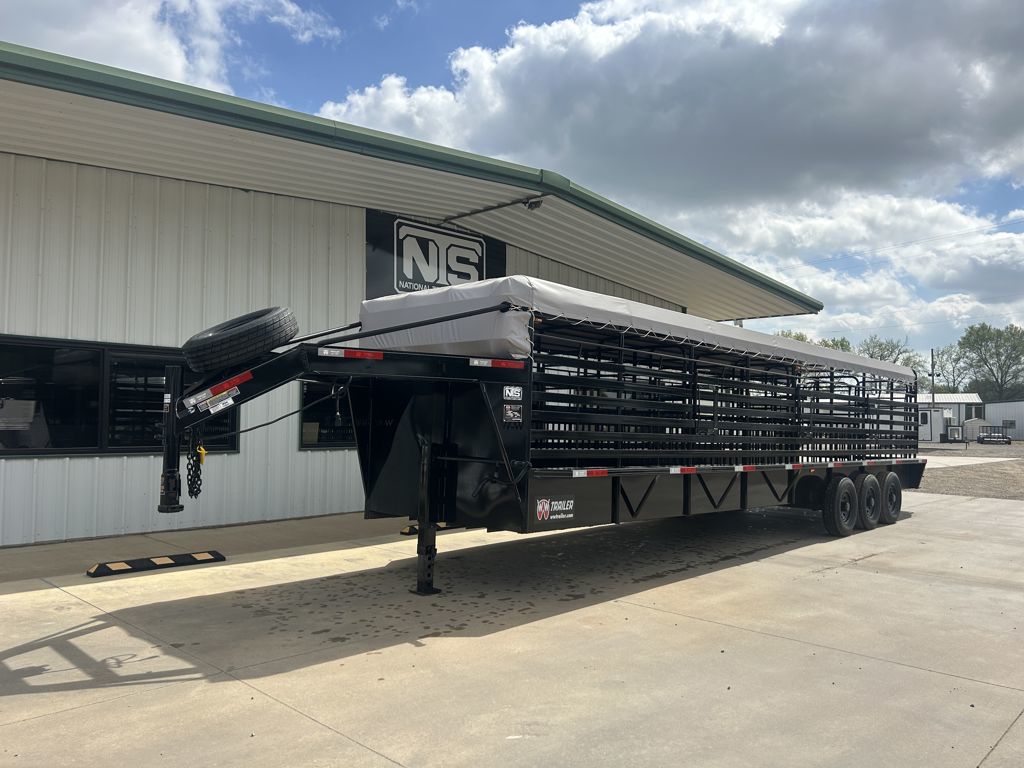 2026 W-W 32' livestock gooseneck trailer