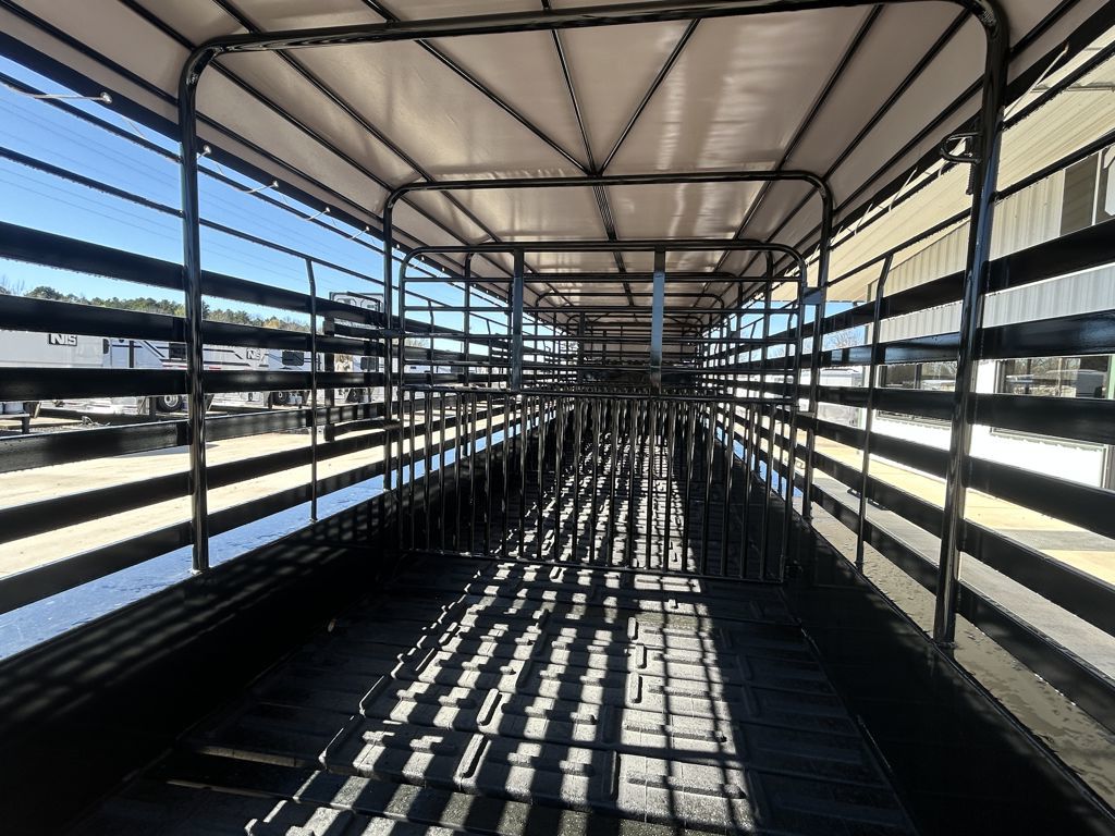 2026 W-W 32' livestock gooseneck trailer