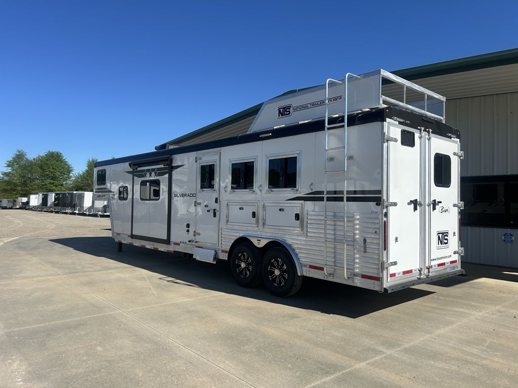 2026 Bison silverado 3 horse 13' living quarters