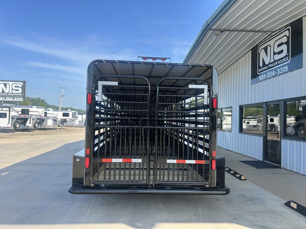 2026 Delta 24' livestock gooseneck trailer