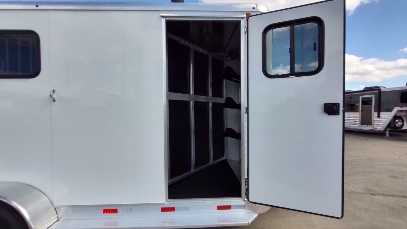 Trailer Photo 18