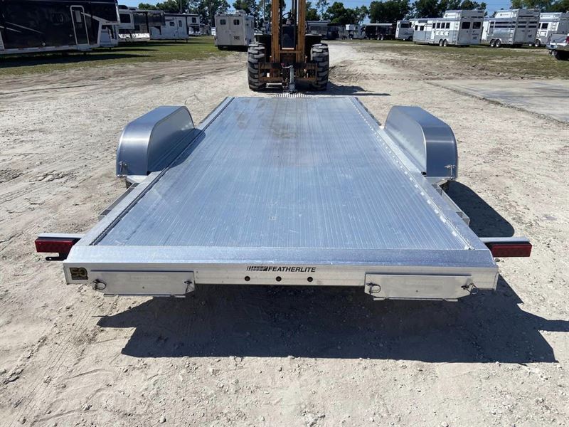 2023 Featherlite