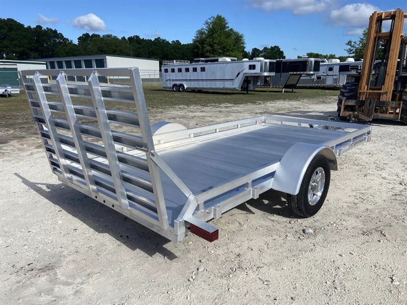 2023 Featherlite
